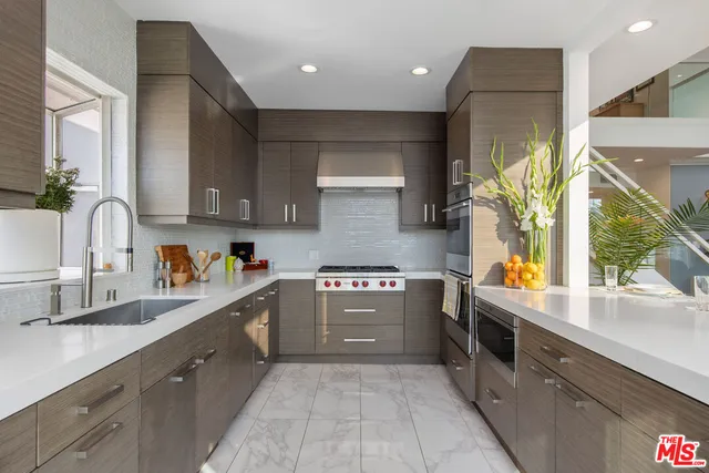 $2,275,000 | 11723 Goshen Avenue, Unit 302, Los Angeles, CA 90049