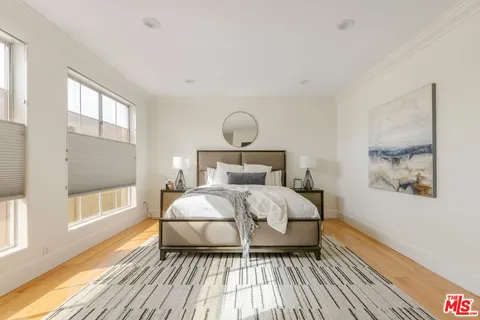 $2,275,000 | 11723 Goshen Avenue, Unit 302, Los Angeles, CA 90049