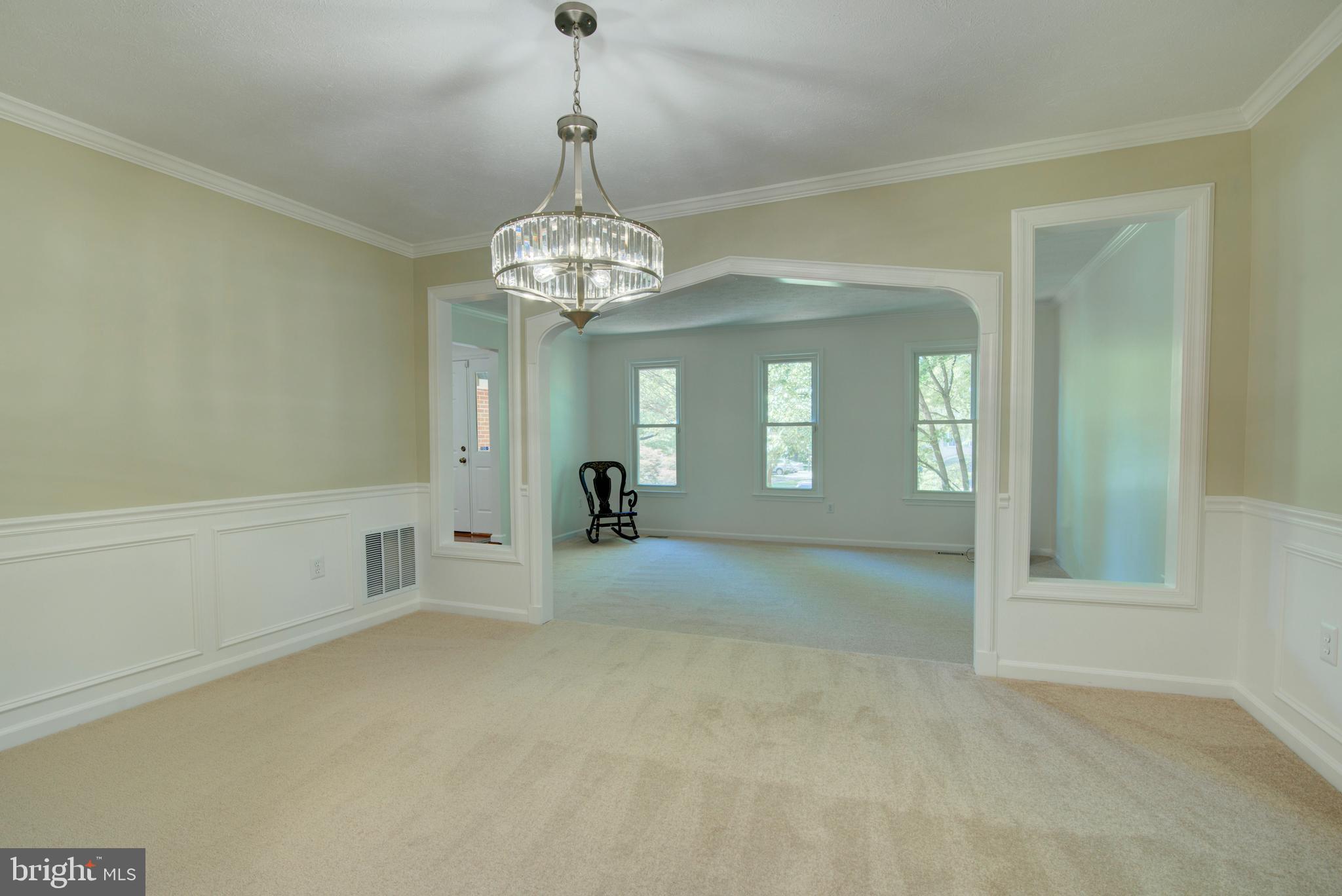 44 Carrollton Road Sterling, VA 20165 - Photo 11 of 75 Dining Room w/ new light fixture