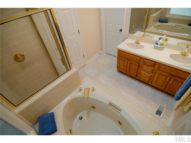 676 Highland Road Apex, NC 27523 - Photo 11 of 19 Great amenities.