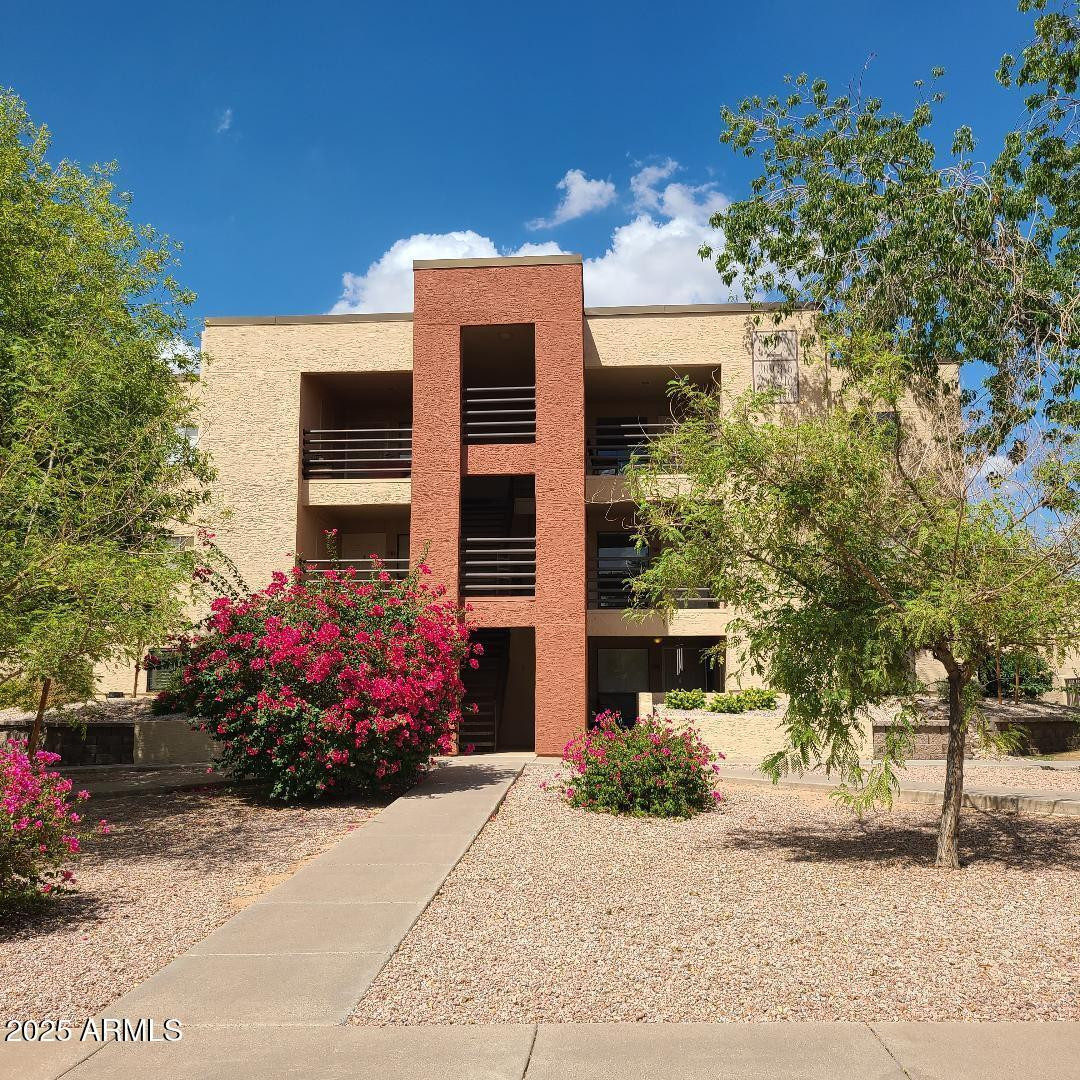 1340 North Recker Road, Unit 209 Mesa, AZ 85205 - Photo 2 of 12