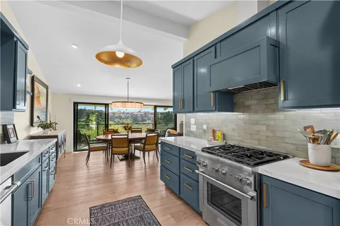$2,495,000 | 659 Vista Bonita, Newport Beach, CA 92660