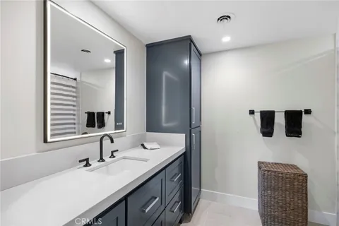 $2,495,000 | 659 Vista Bonita, Newport Beach, CA 92660