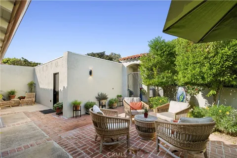 $2,495,000 | 659 Vista Bonita, Newport Beach, CA 92660