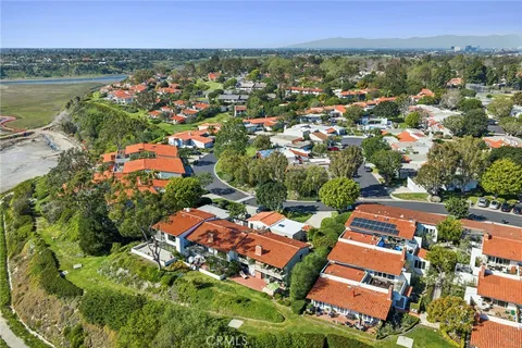 $2,495,000 | 659 Vista Bonita, Newport Beach, CA 92660