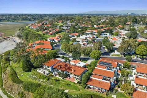 $2,495,000 | 659 Vista Bonita, Newport Beach, CA 92660