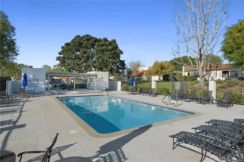 $2,495,000 | 659 Vista Bonita, Newport Beach, CA 92660