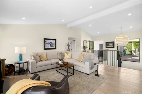 $2,495,000 | 659 Vista Bonita, Newport Beach, CA 92660