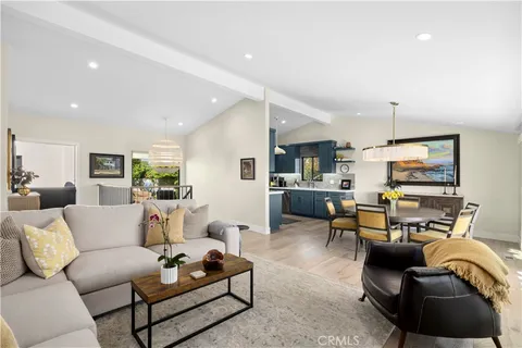 $2,495,000 | 659 Vista Bonita, Newport Beach, CA 92660