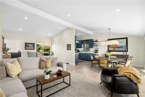 $2,495,000 | 659 Vista Bonita, Newport Beach, CA 92660