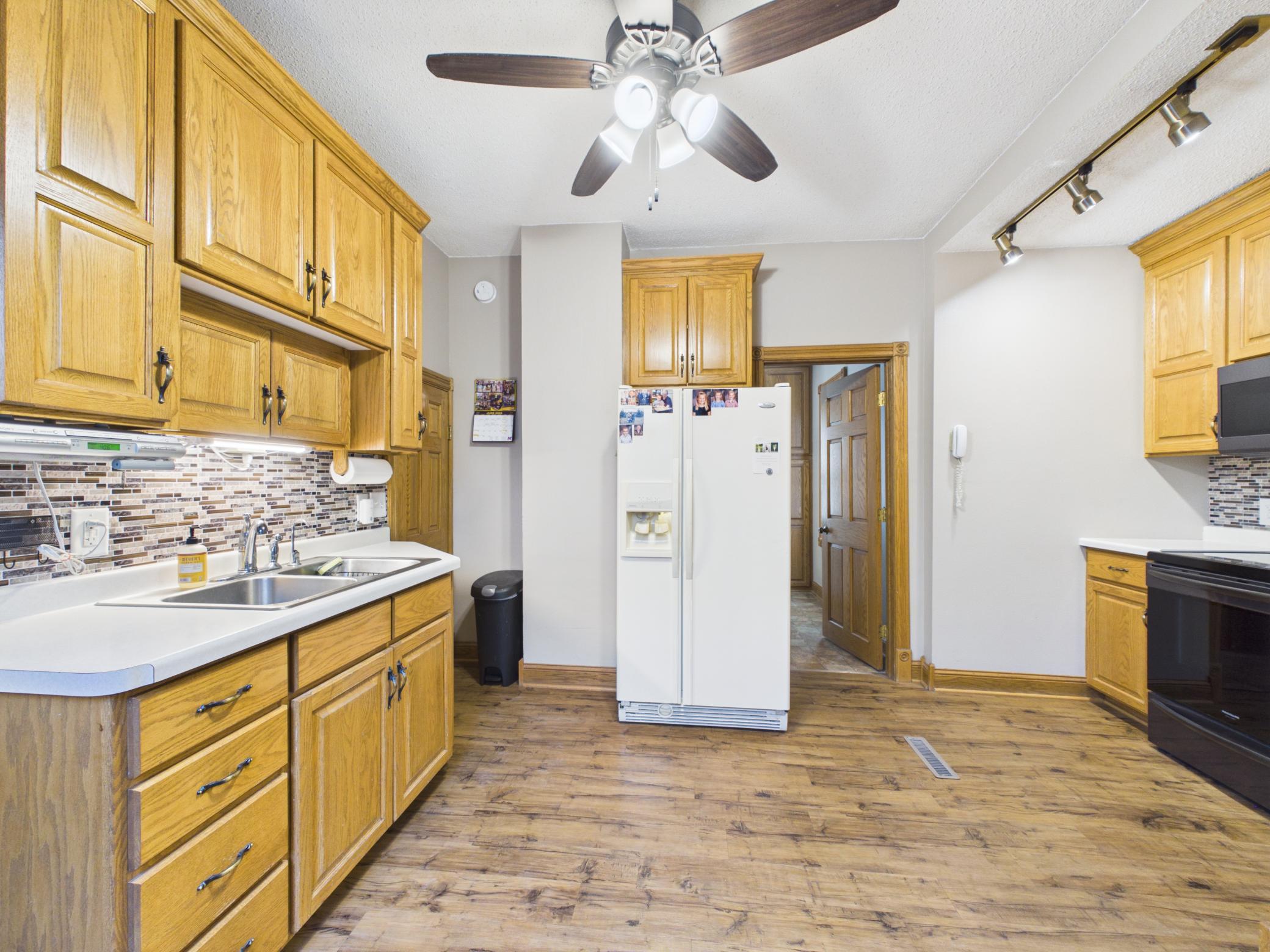 503 Main Street East Freeport, MN 56331 - Photo 8 of 45