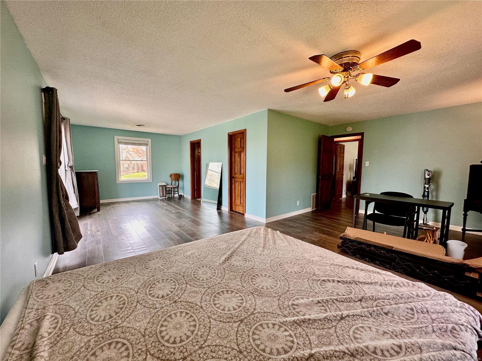 3433 Douglas Road Florissant, MO 63034 - Photo 22 of 45 Gallery Image 22