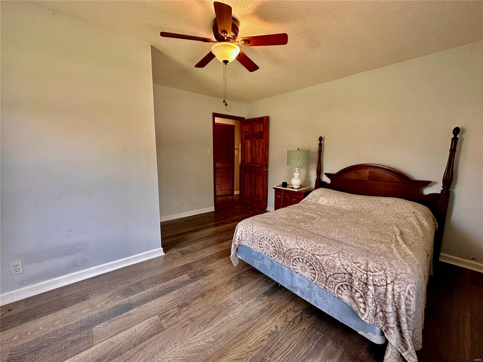 3433 Douglas Road Florissant, MO 63034 - Photo 26 of 45 Gallery Image 26