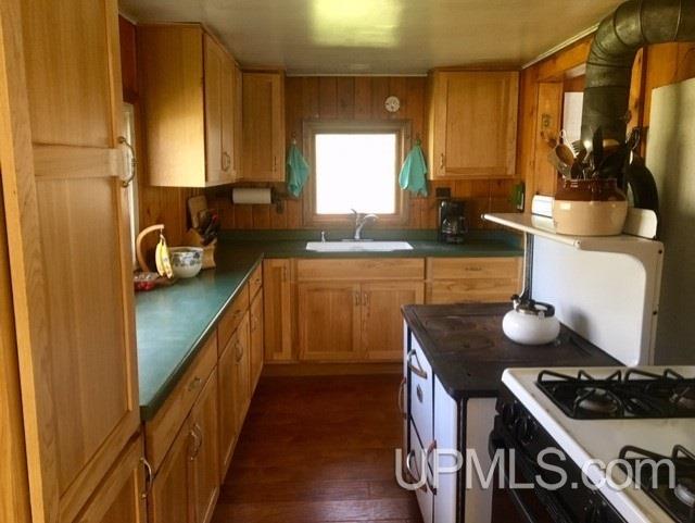 N9184 Sand River Road Marquette, MI 49855 - Photo 18 of 24 Gallery Image 18
