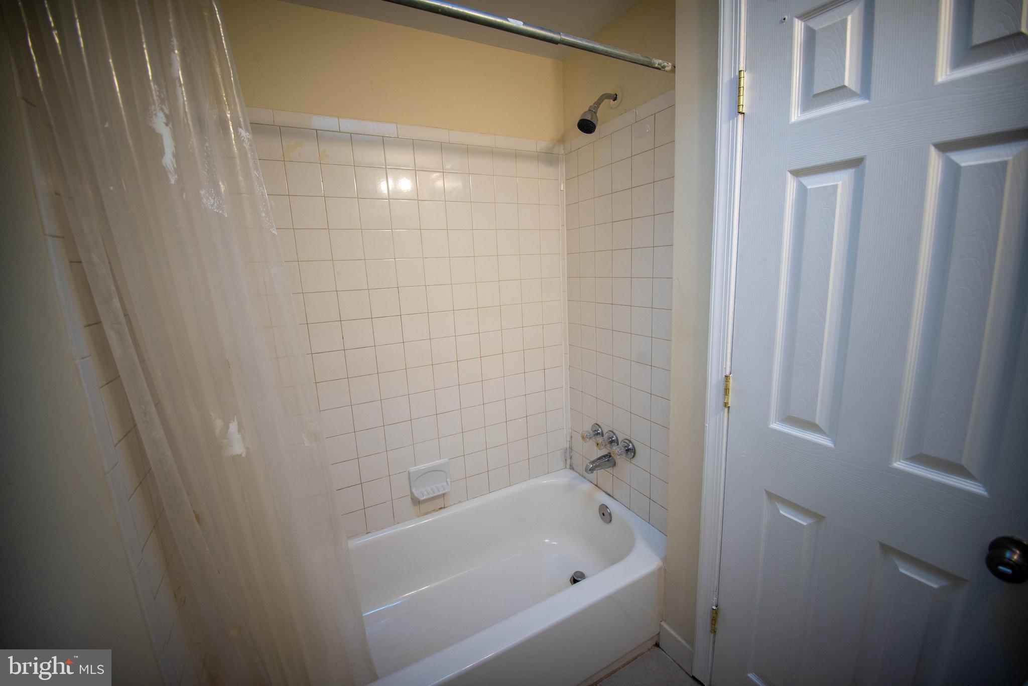 7471 Rabon Avenue Baltimore, MD 21222 - Photo 15 of 35