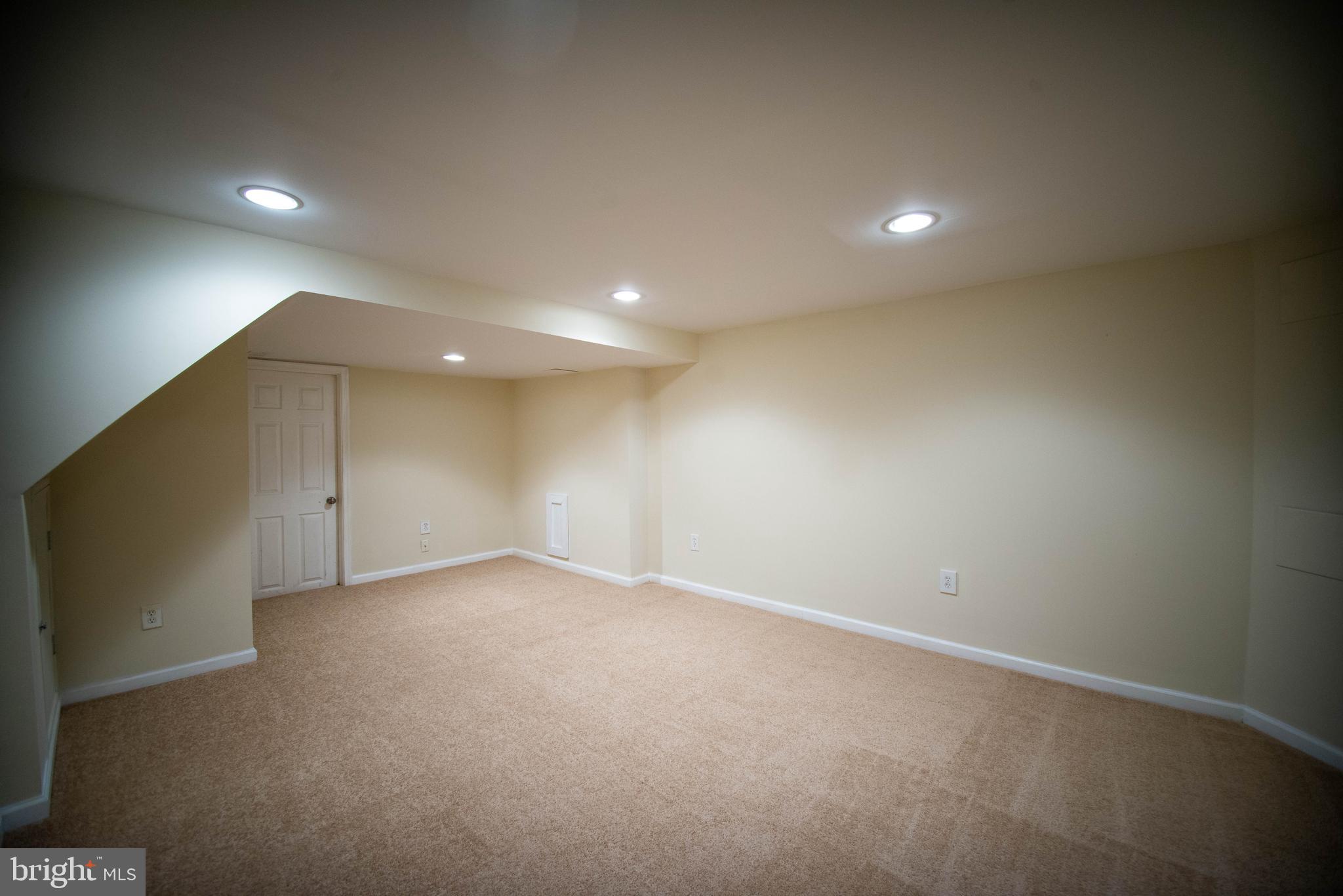 7471 Rabon Avenue Baltimore, MD 21222 - Photo 23 of 35