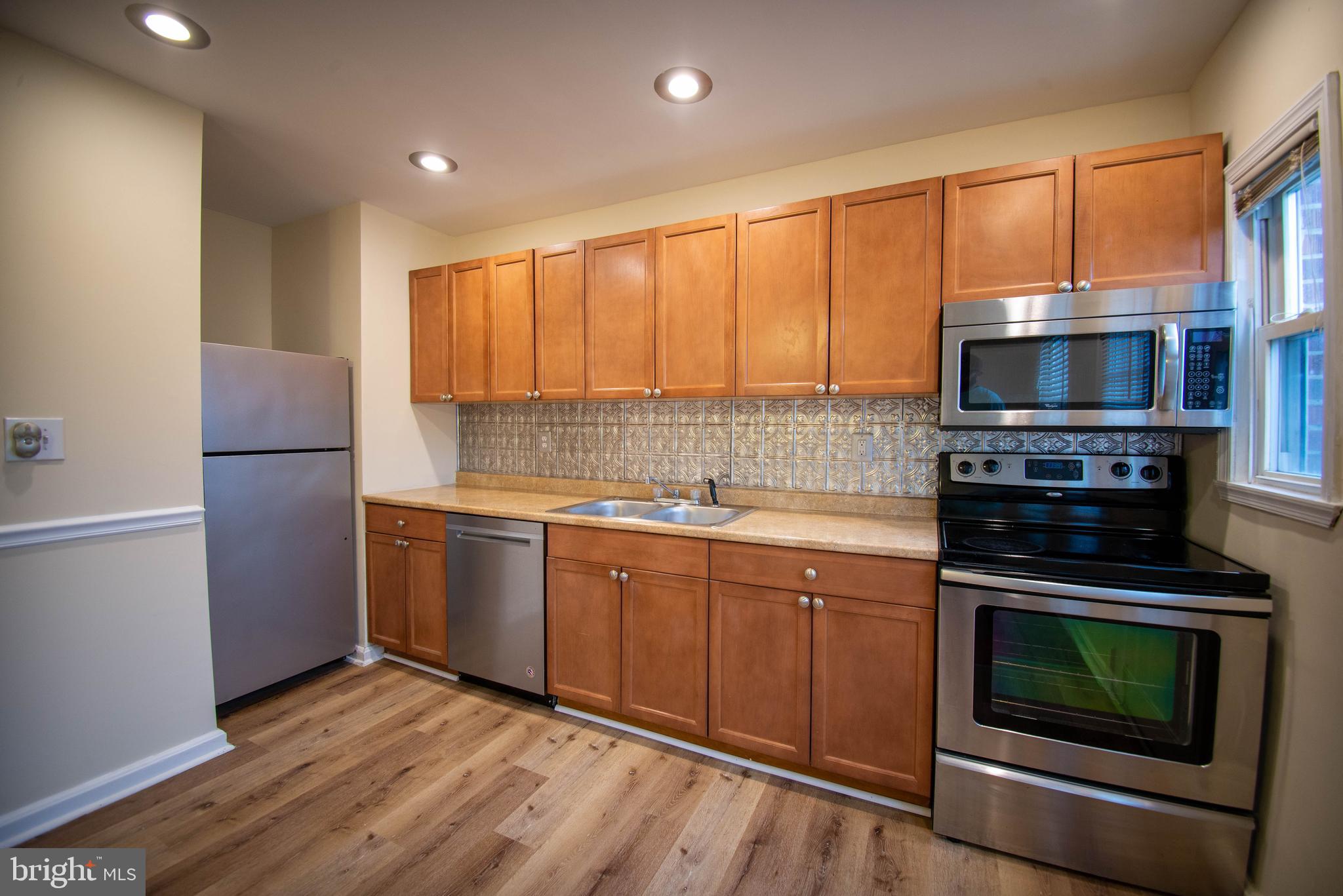 7471 Rabon Avenue Baltimore, MD 21222 - Photo 7 of 35