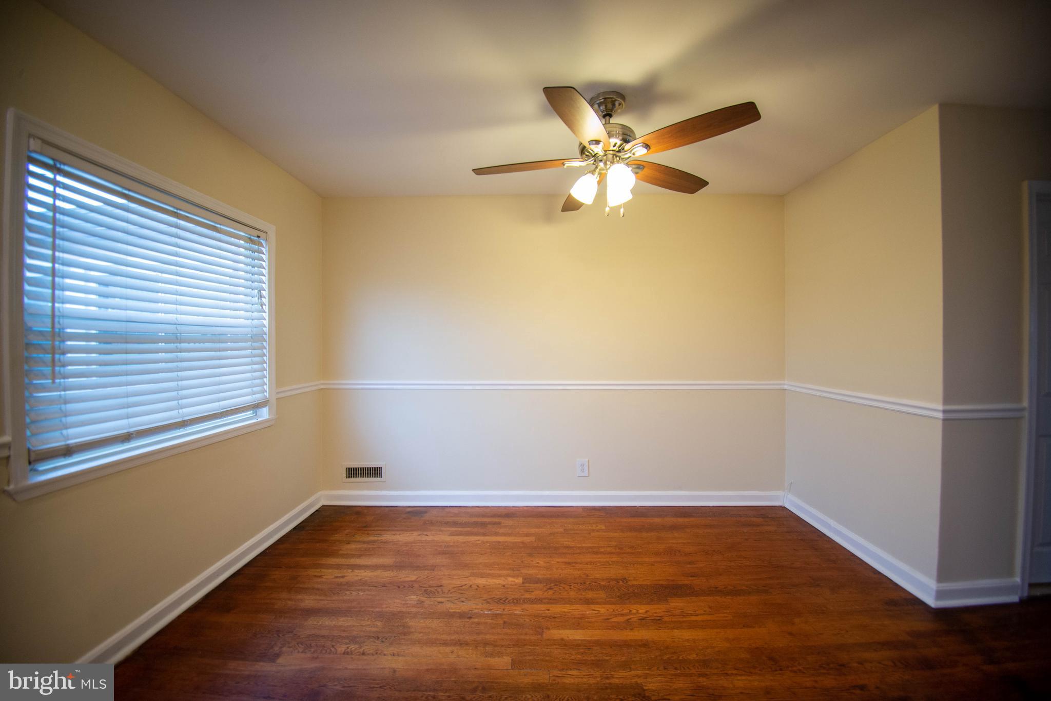 7471 Rabon Avenue Baltimore, MD 21222 - Photo 9 of 35