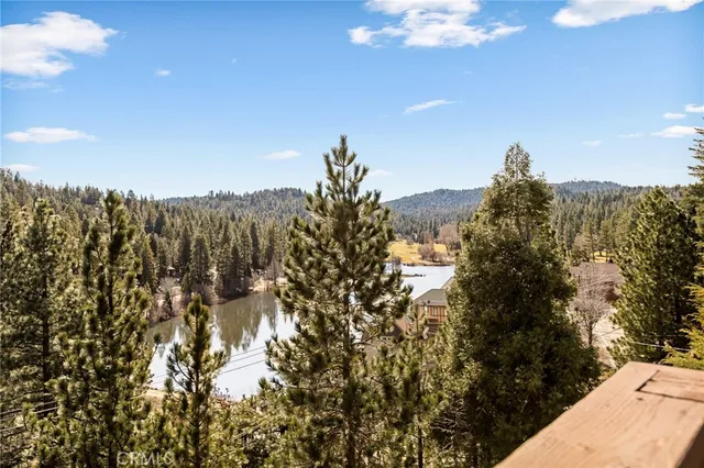 $995,000 | 806 Brentwood Drive, Lake Arrowhead, CA 92352
