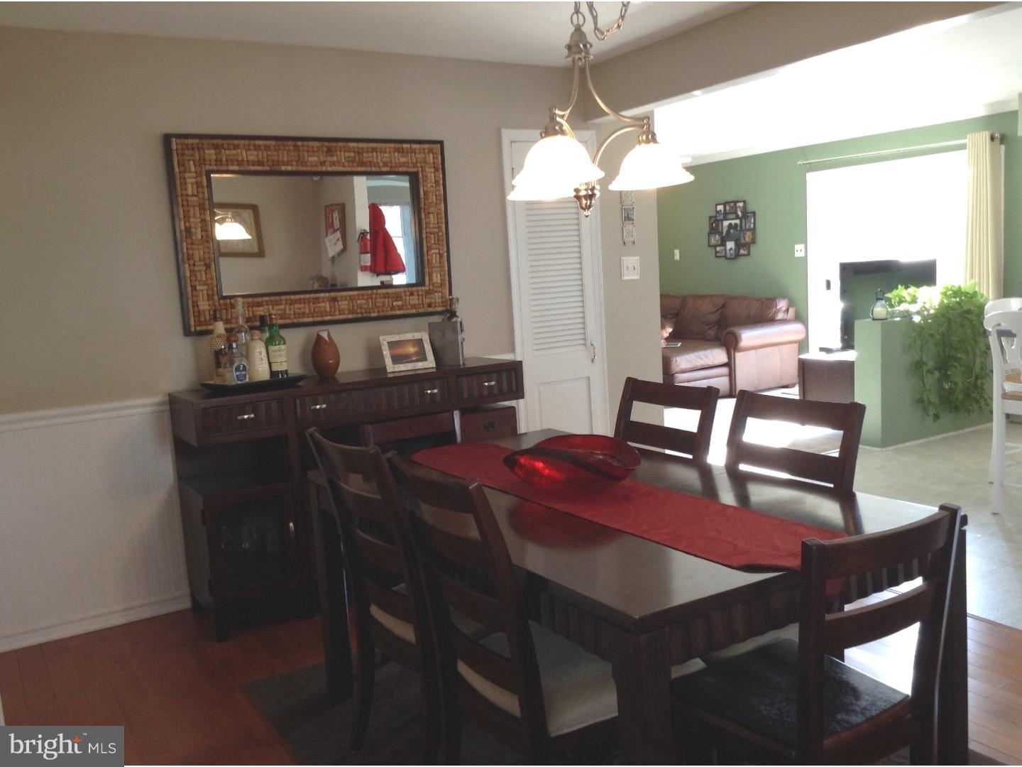63 Shepherd Road Cherry Hill, NJ 08034 - Photo 4 of 20 Dining Room