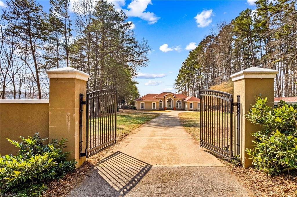 9145 Bringle Ferry Road Salisbury, NC 28146 - Photo 5 of 50