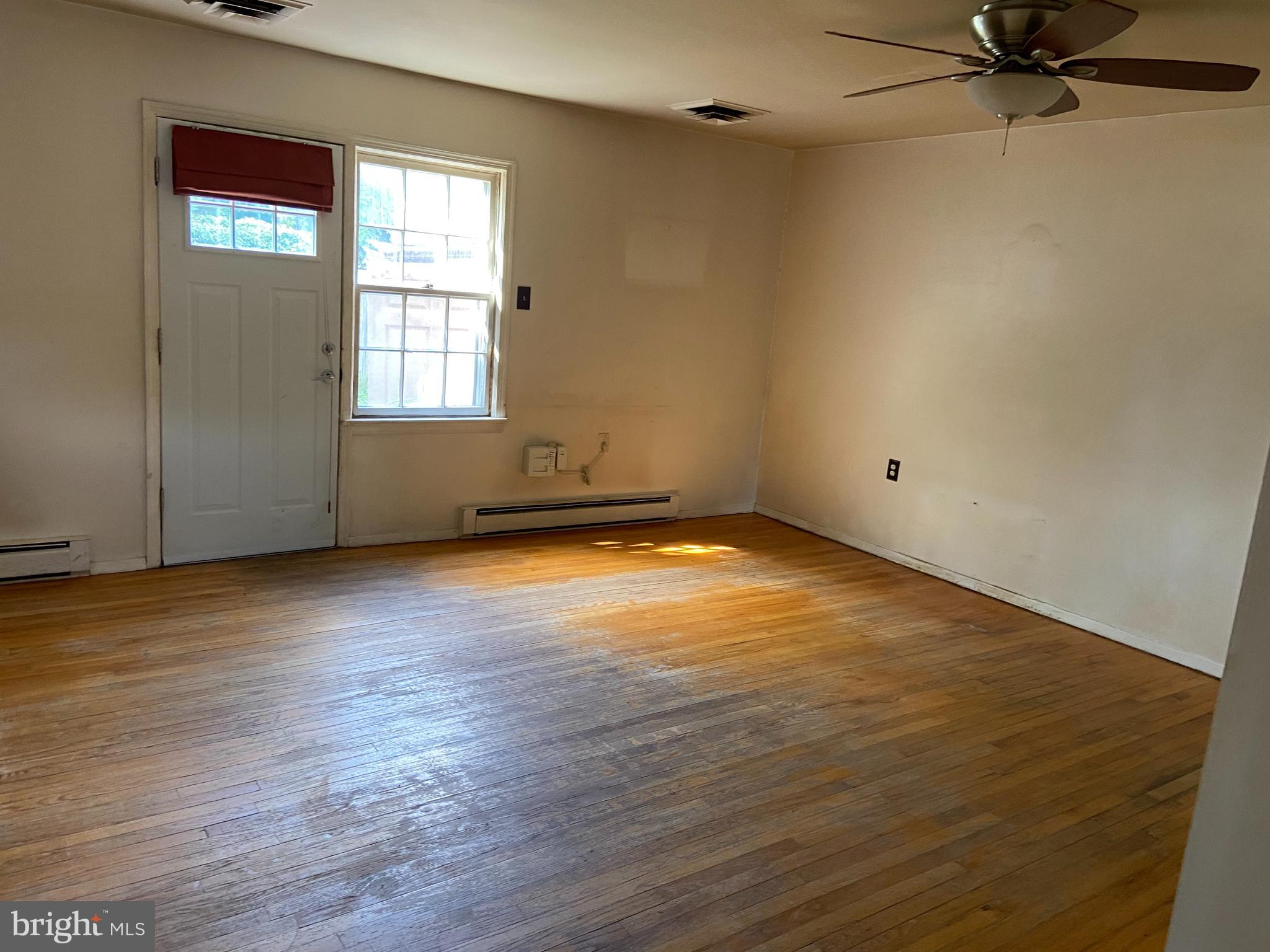 223 Dry Mill Road Southwest Leesburg, VA 20175 - Photo 4 of 5 Gallery Image 4