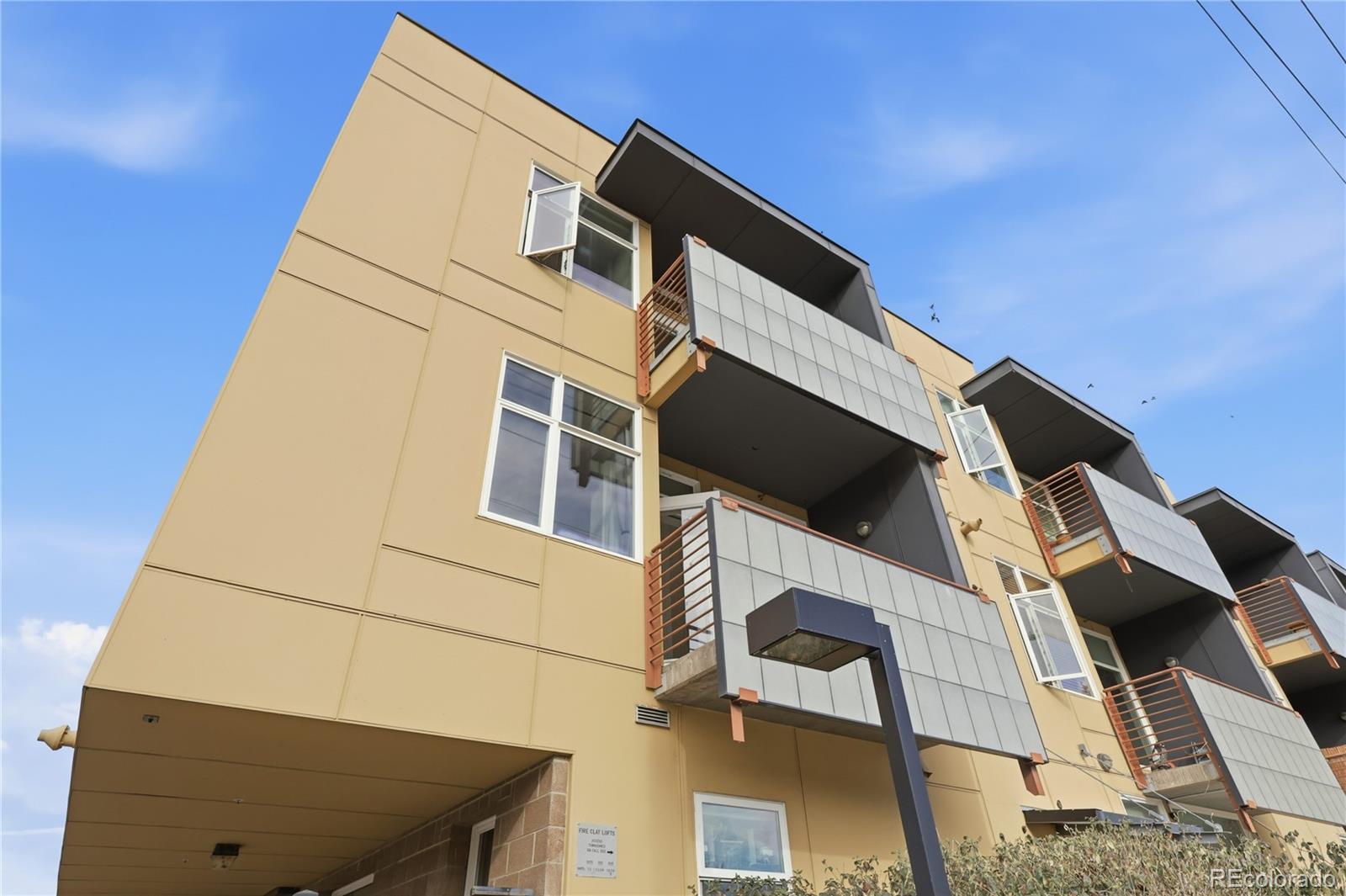 3101 Blake Street, Unit 201 Denver, CO 80205 - Photo 29 of 29 a view of a tall building