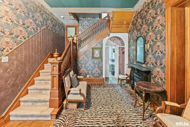 $230,000 | 404 West Broadway, Centralia, IL 62801