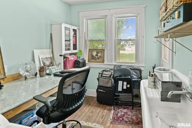 $230,000 | 404 West Broadway, Centralia, IL 62801