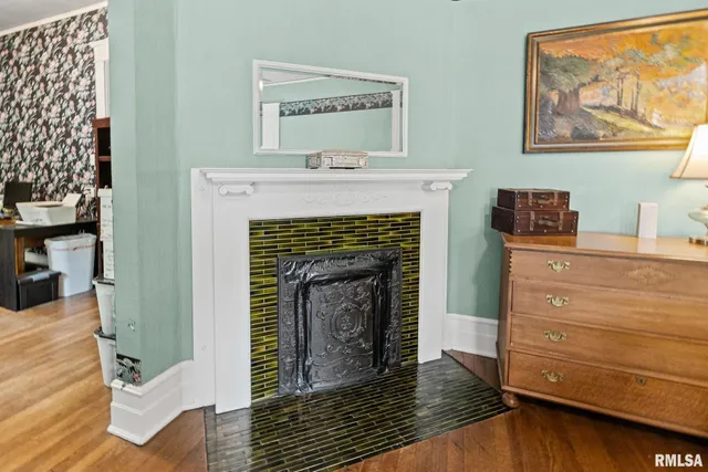 $230,000 | 404 West Broadway, Centralia, IL 62801