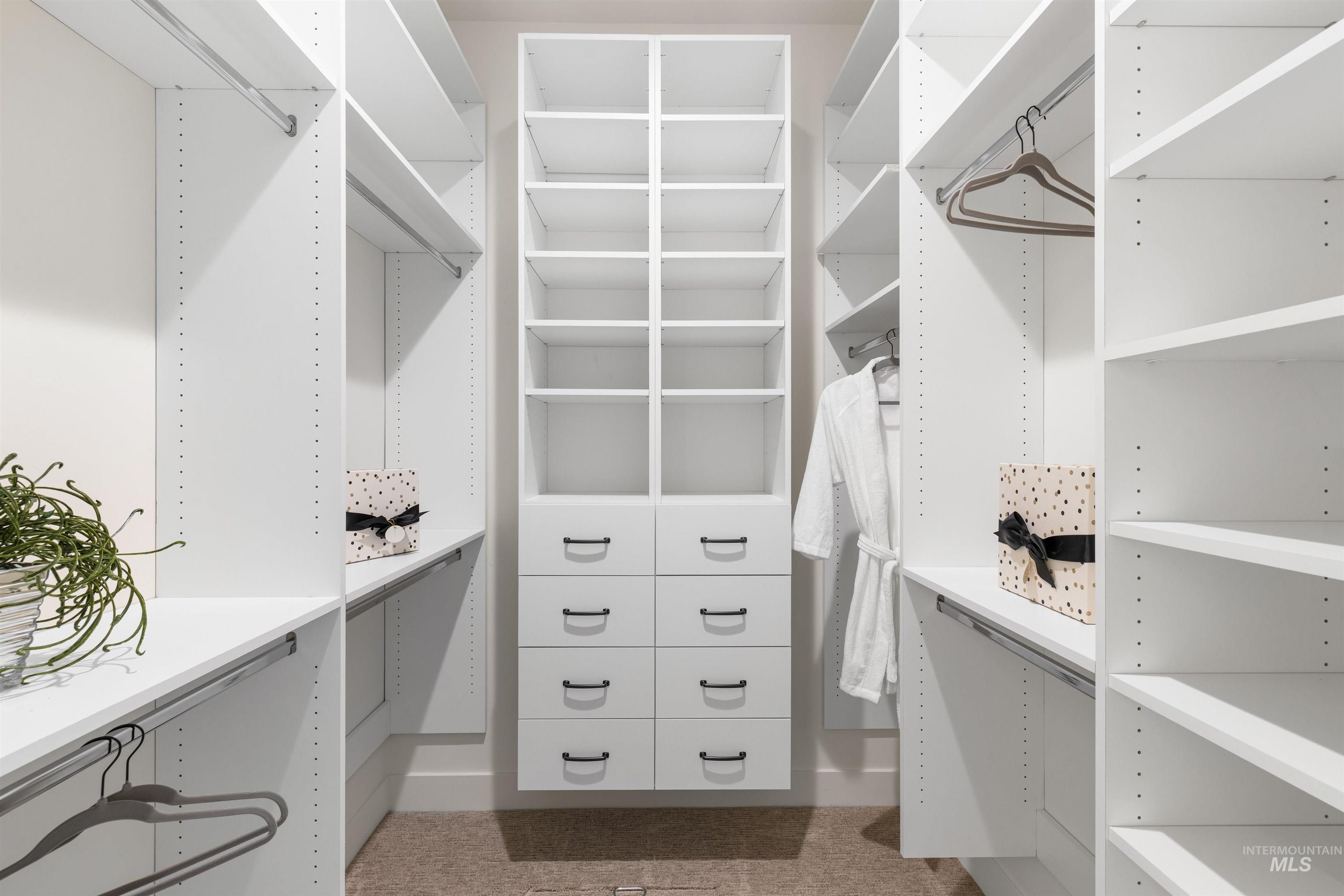 25403 Bur Oak Place Caldwell, ID 83607 - Photo 25 of 46 View of spacious closet