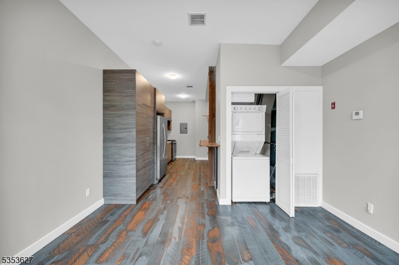 180 Spring Street Newton, NJ 07860 - Photo 10 of 20 Gallery Image 10