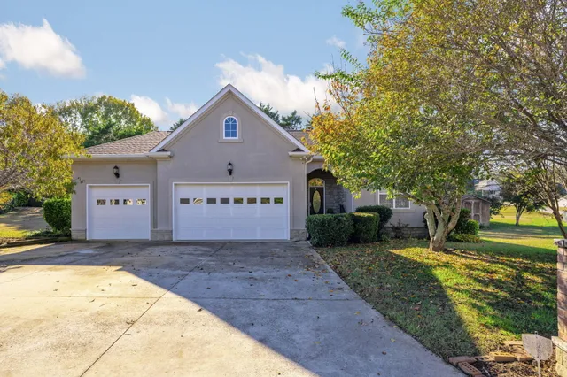 $415,000 | 8676 Bluegrass Lane, Ooltewah, TN 37363