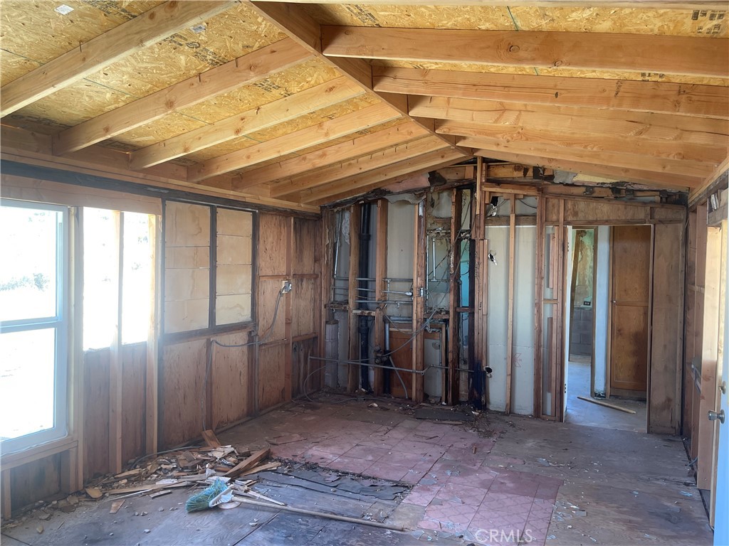 7362 Mesa Road Lucerne Valley, CA 92356 - Photo 4 of 15