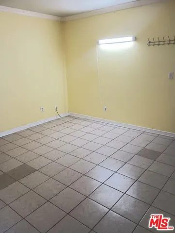 $320,000 | 2114 El Domingo Circle, Unit 8, Lancaster, CA 93536