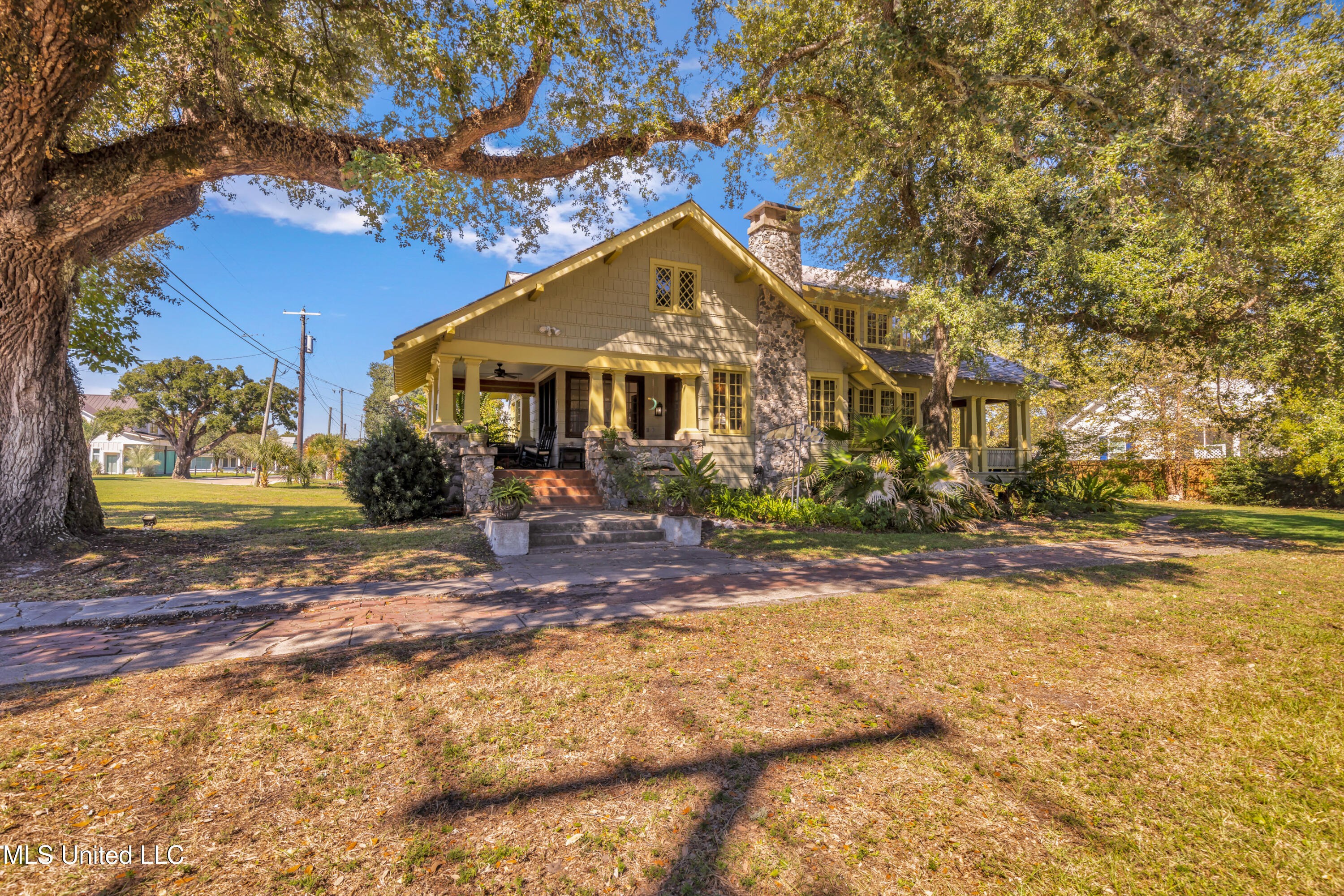 119 Washington Street Bay St. Louis, MS 39520 - Photo 4 of 47 119WashingtonSt-4