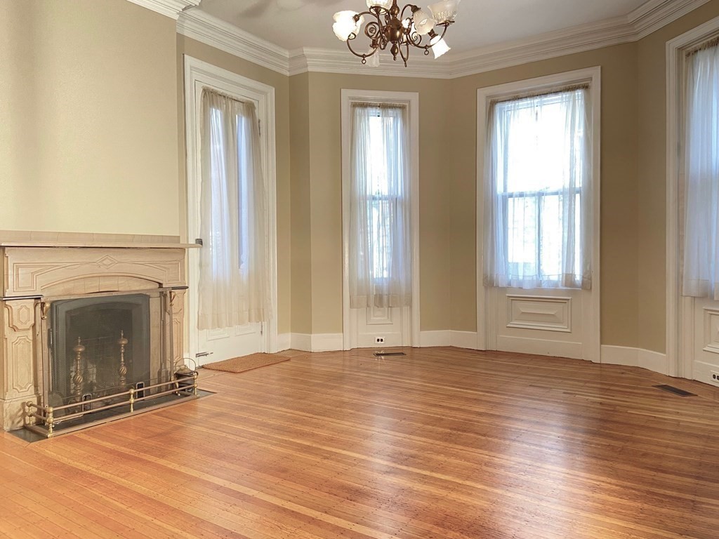 57 Hancock Street Boston, MA 02114 - Photo 5 of 11