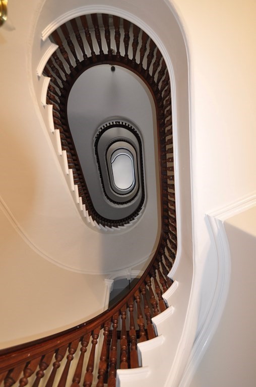 57 Hancock Street Boston, MA 02114 - Photo 8 of 11