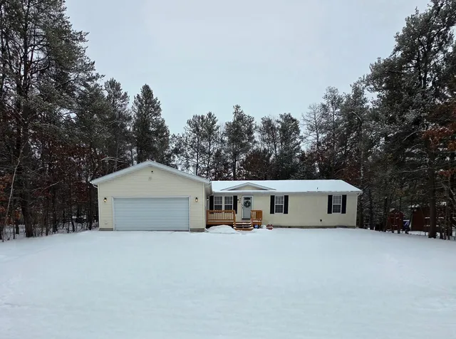 $355,000 | 256 Dogwood Lane, Wisconsin Dells, WI 53965