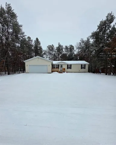 $355,000 | 256 Dogwood Lane, Wisconsin Dells, WI 53965