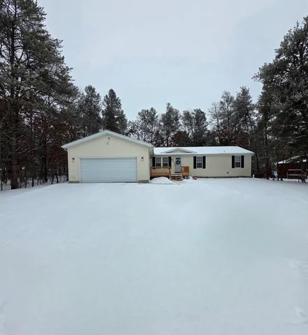 $355,000 | 256 Dogwood Lane, Wisconsin Dells, WI 53965