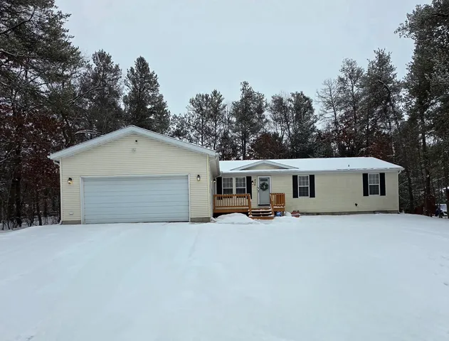 $355,000 | 256 Dogwood Lane, Wisconsin Dells, WI 53965