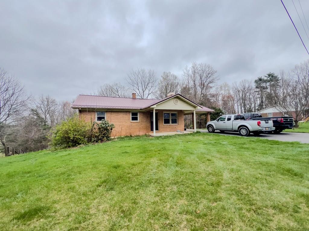 730 Wildcat Road Hillsville, VA 24343 - Photo 1 of 42 Gallery Image 1