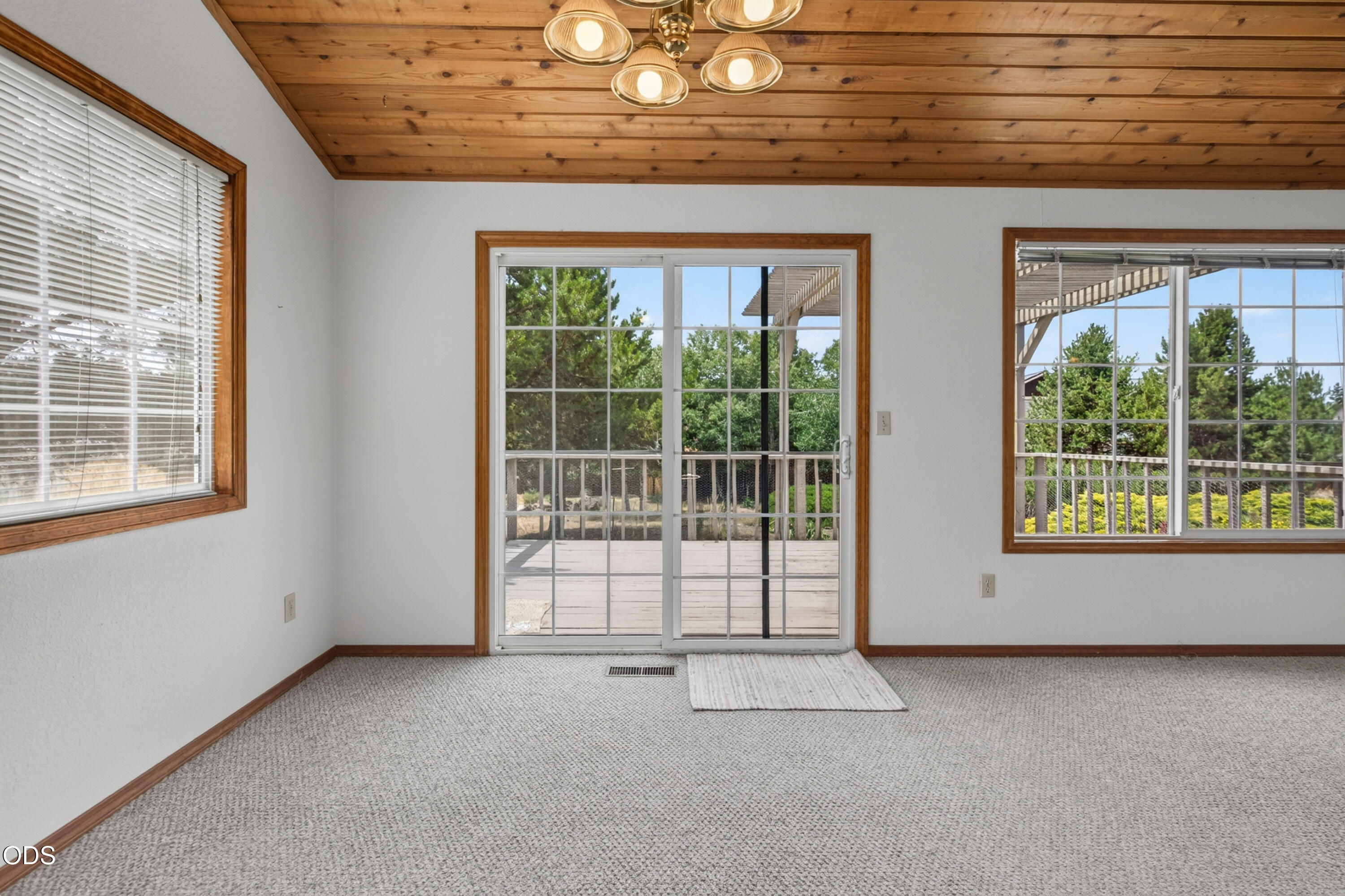 61145 Ladera Road Bend, OR 97702 - Photo 21 of 37