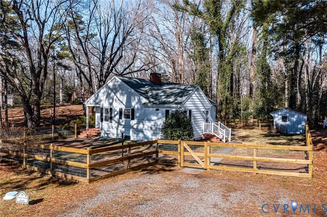 $285,000 | 15 Clark Lane, Kilmarnock, VA 22482