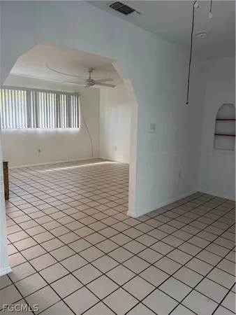 $1,800 | 13208 Fourth Street, Fort Myers, FL 33905
