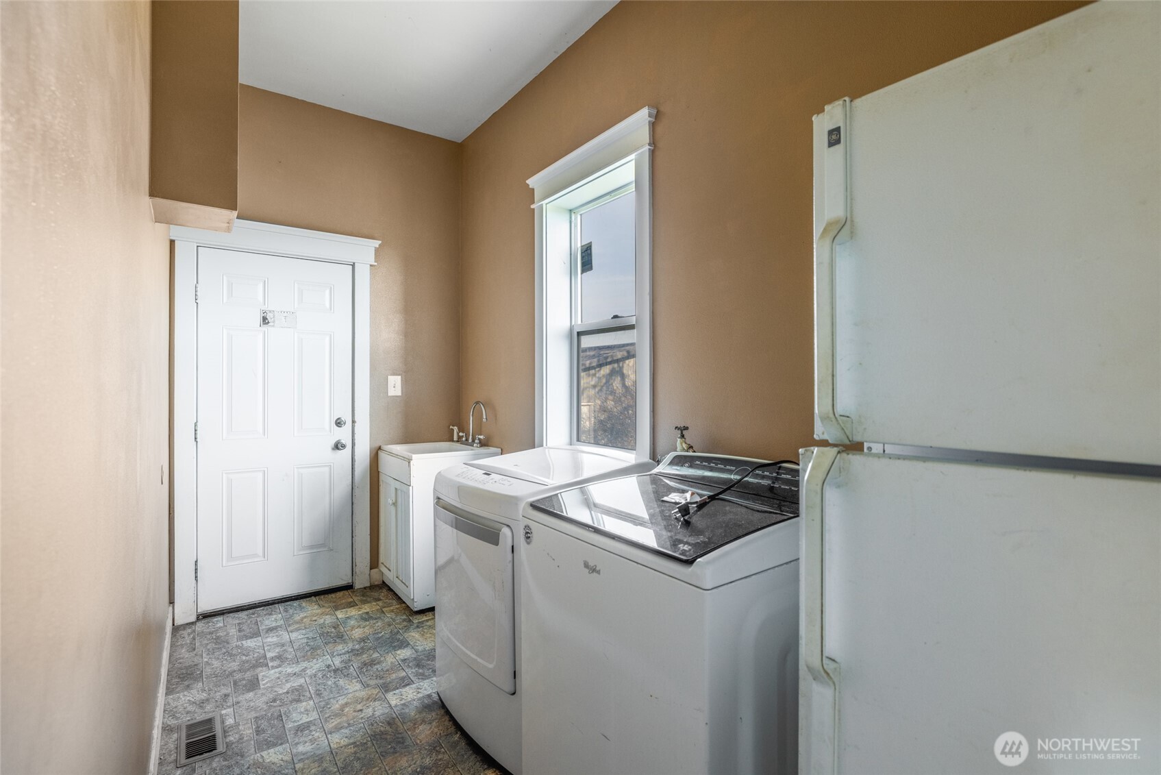 19653 Cedardale Road Mount Vernon, WA 98274 - Photo 11 of 36