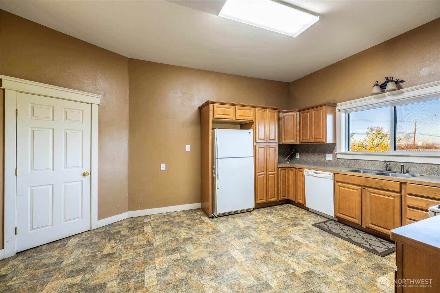 19653 Cedardale Road Mount Vernon, WA 98274 - Photo 8 of 36