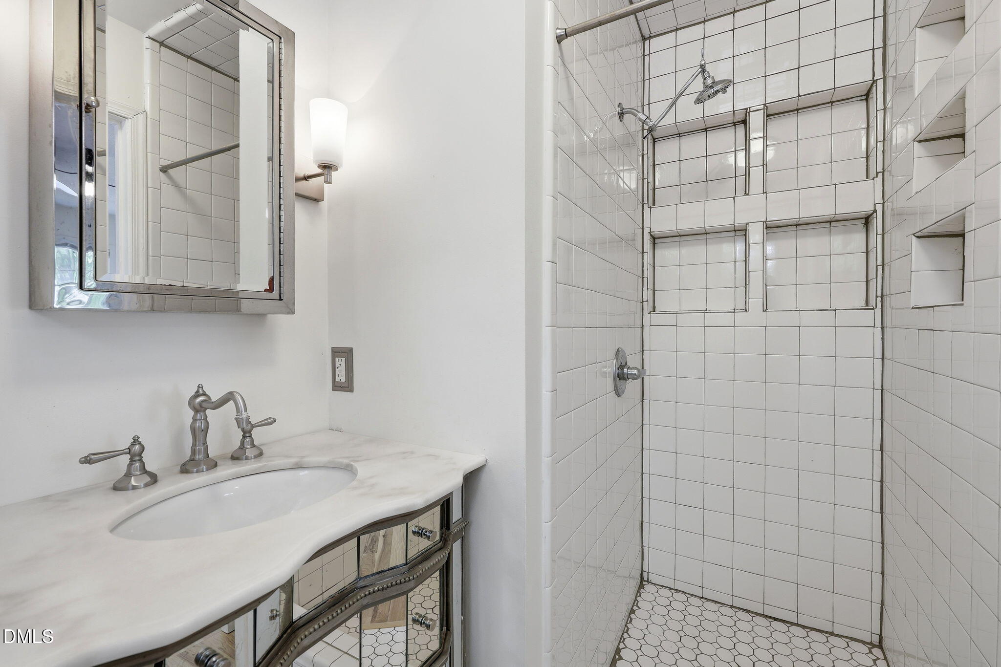 5940 Wintergreen Drive Raleigh, NC 27609 - Photo 25 of 40 Owners Bath