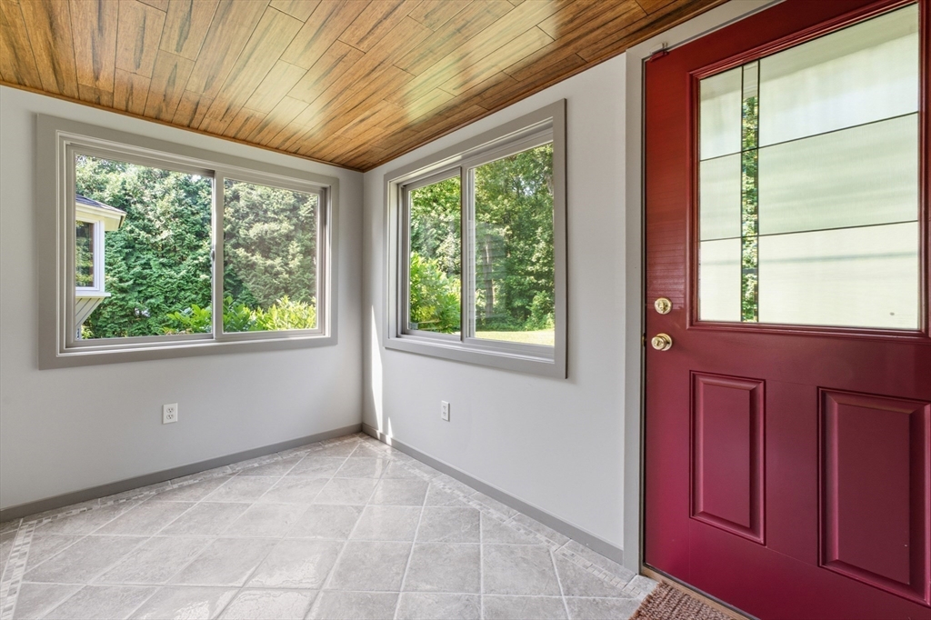 8 Helena Street Ludlow, MA 01056 - Photo 16 of 39